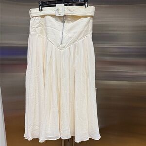 Chic Cream A-Line Skirt with Belt